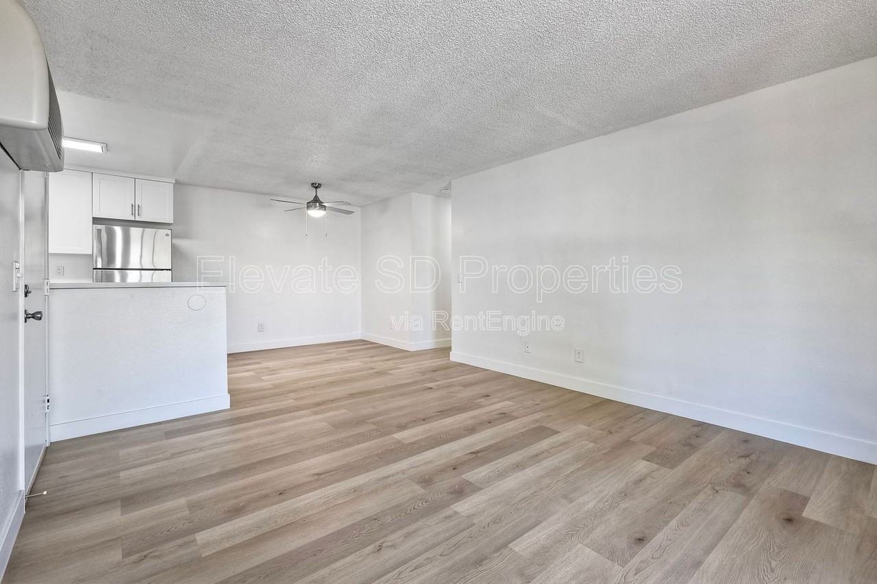 9352 Creekside Ct #30 - Photo 2 of 50