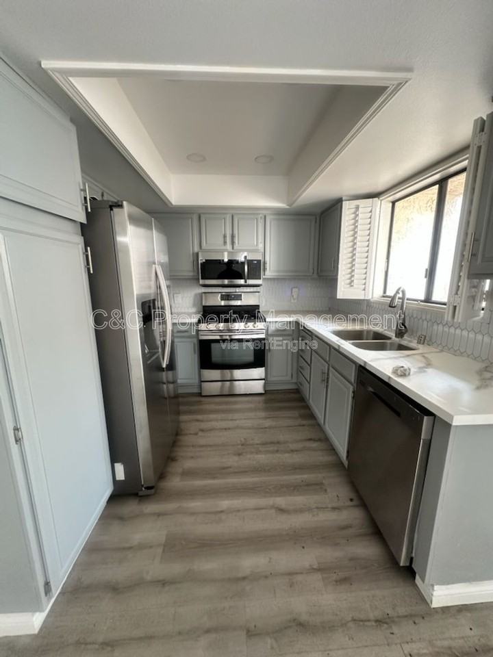 8219 Rosemead Blvd - Photo 3 of 20