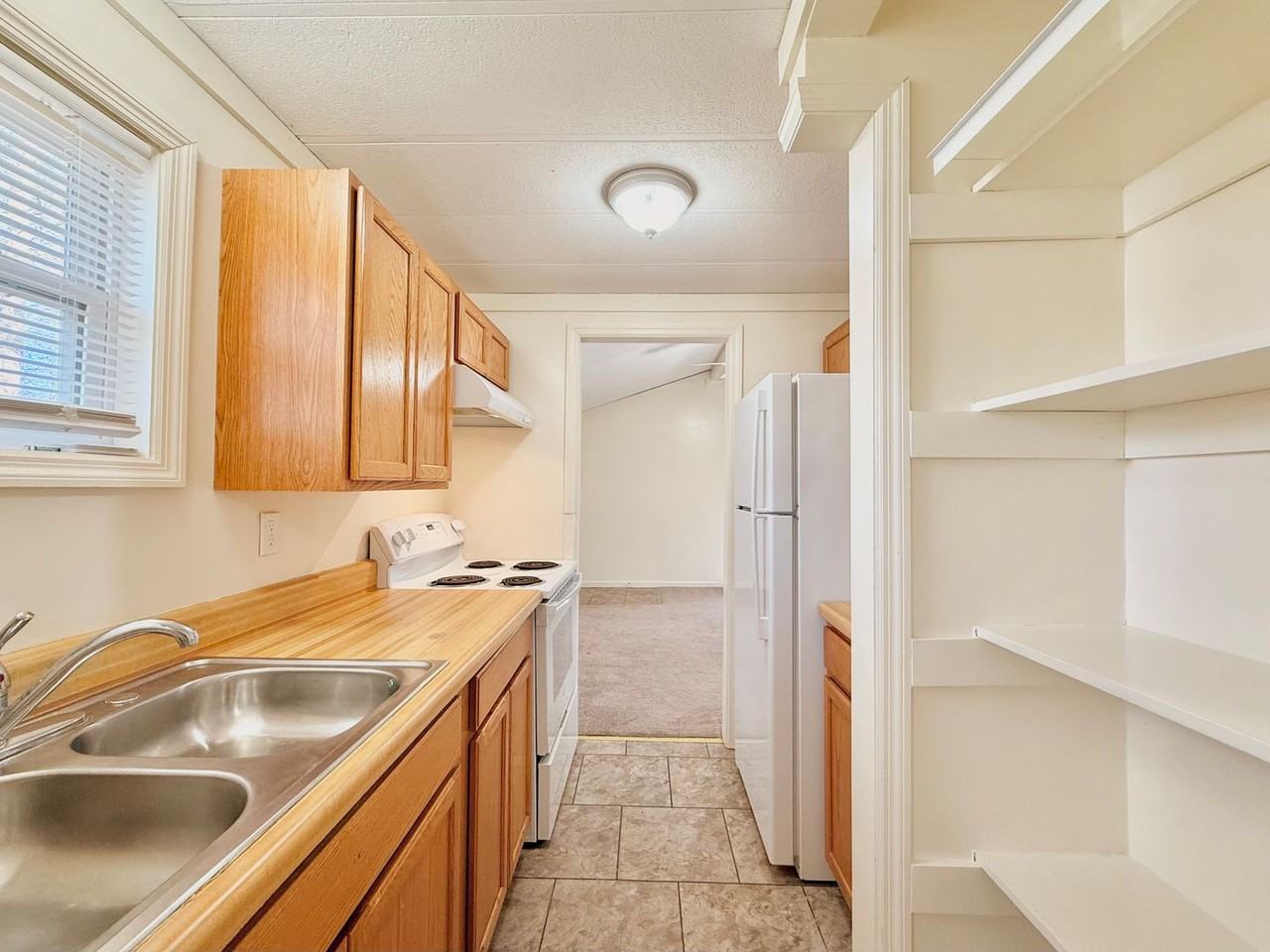 Smith St - Photo 5 of 10