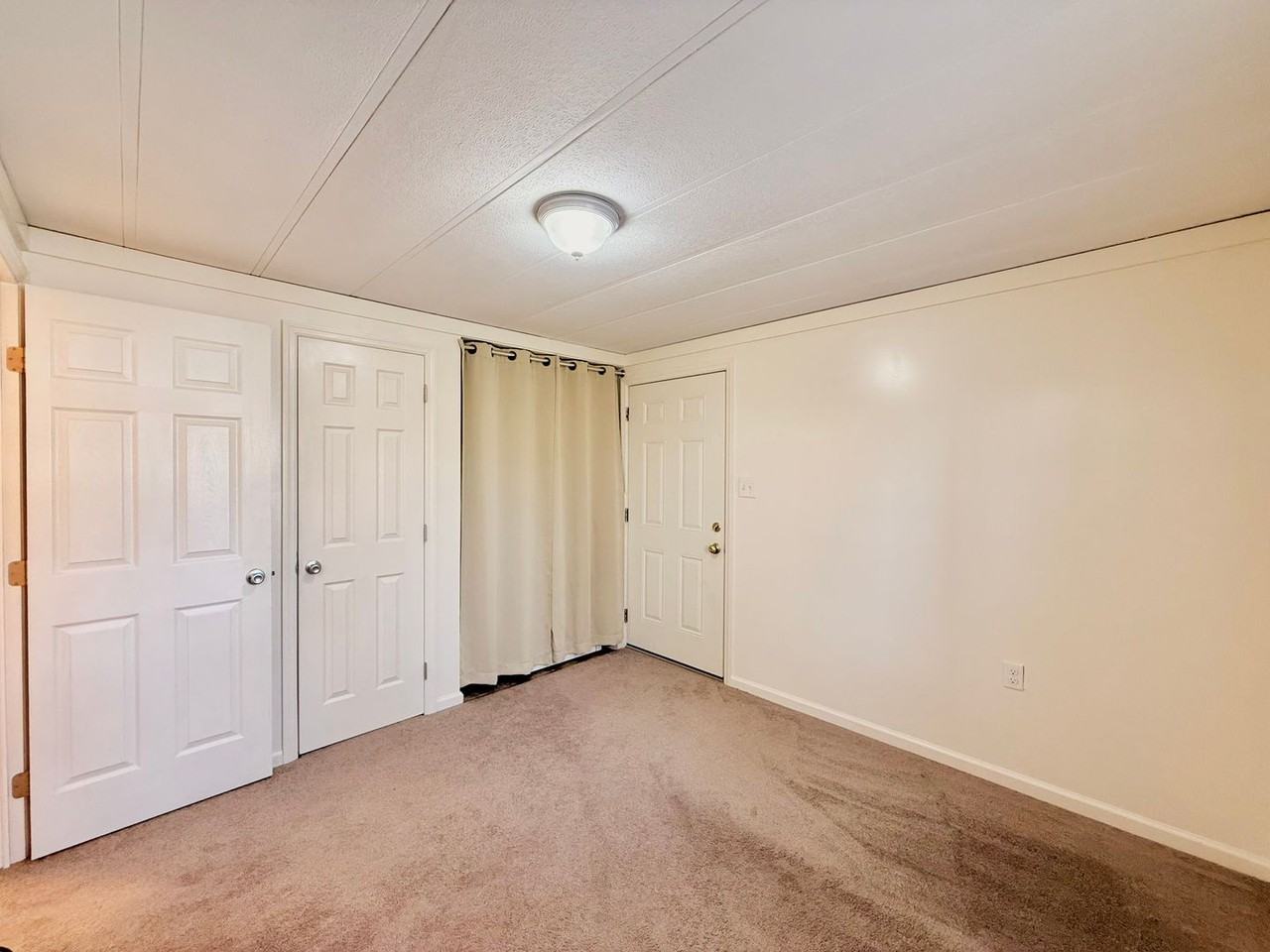 Smith St - Photo 6 of 10