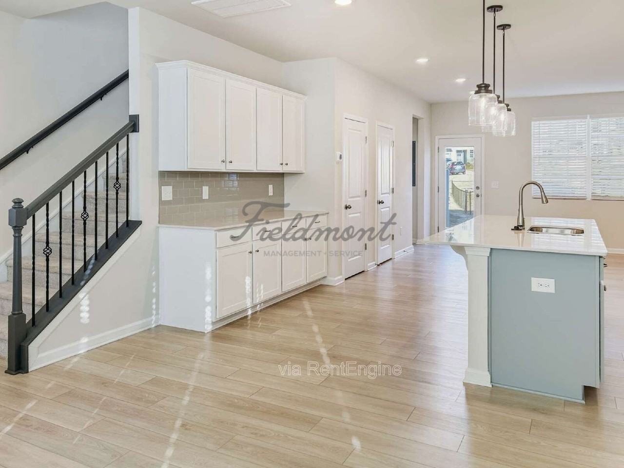 209 Stammer Ln - Photo 7 of 34