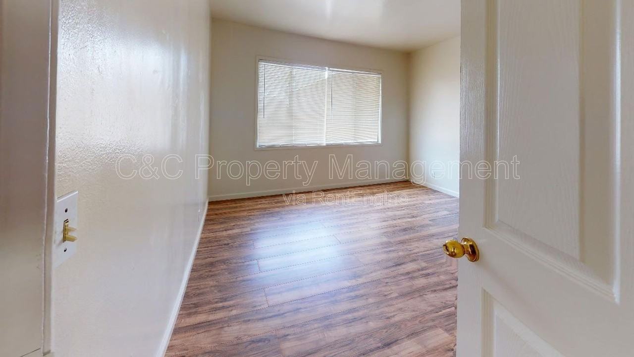 230 Montecito Ave #4 - Photo 5 of 6