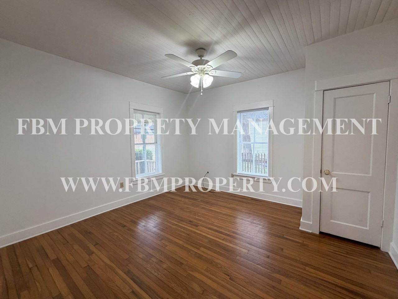 310 E Parks Ave - Photo 7 of 17