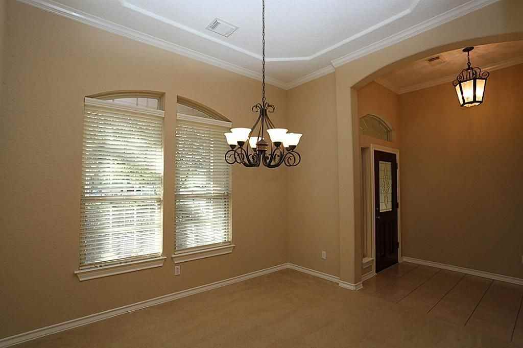 26102 Bent Meadow Ct - Photo 4 of 27