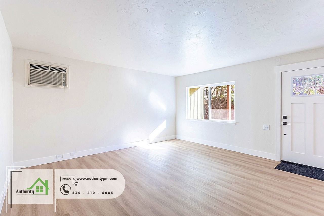 1425 Orange Ave - Photo 5 of 15