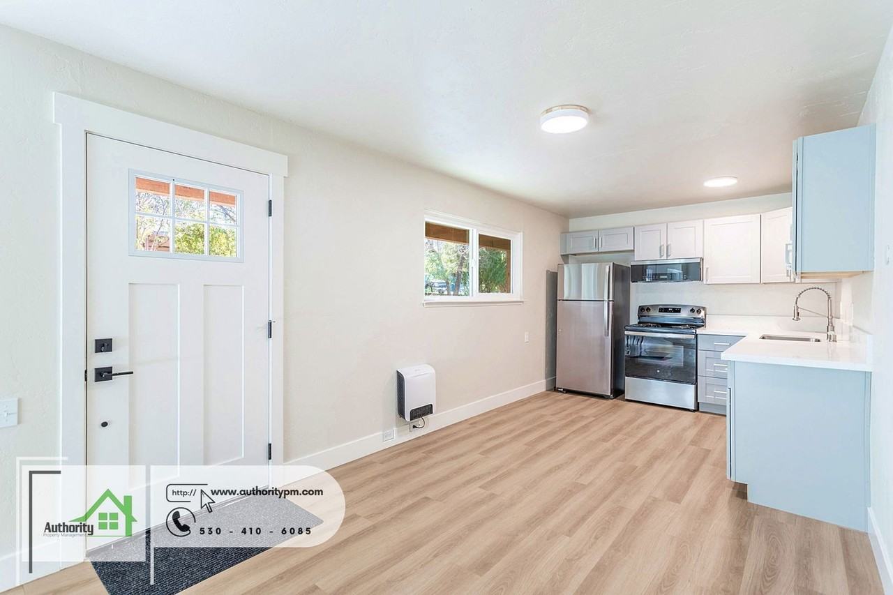 1425 Orange Ave - Photo 7 of 15