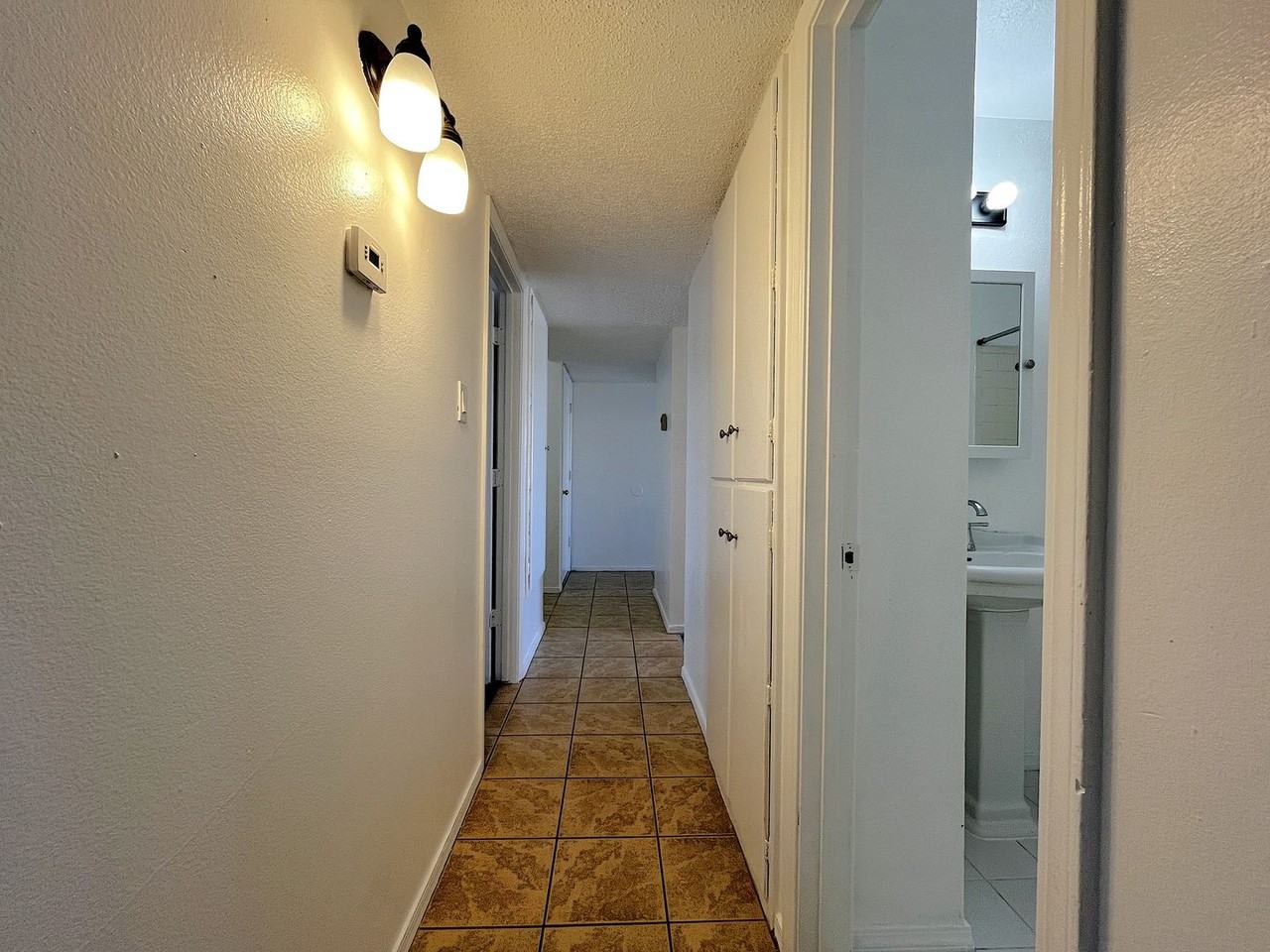 8121 Shannon St Ne - Photo 6 of 17