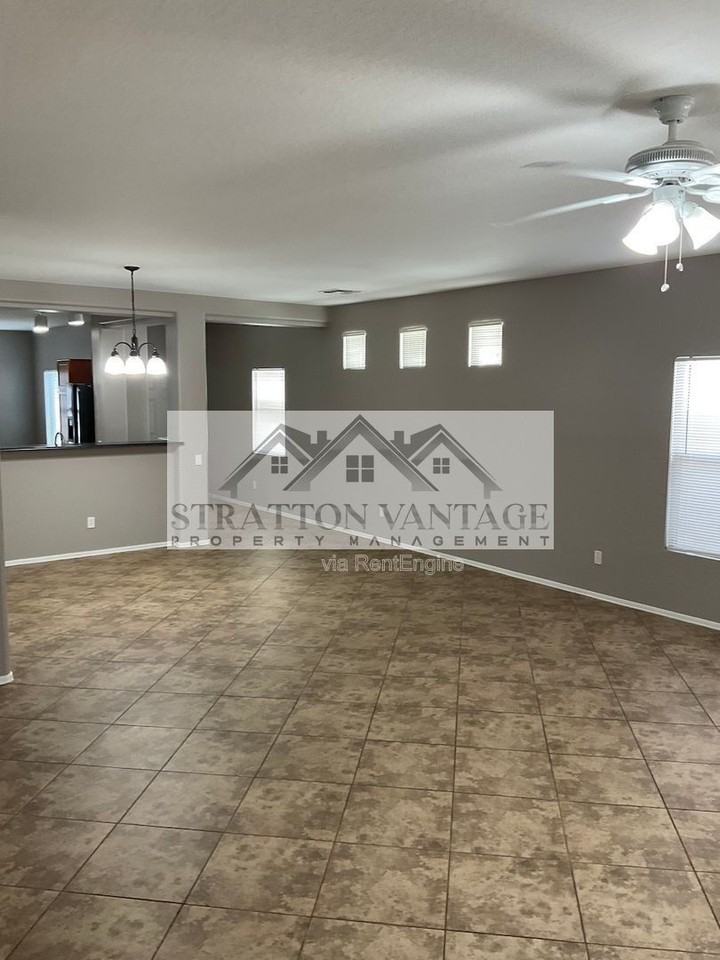 5437 W Maldonado Rd - Photo 5 of 34