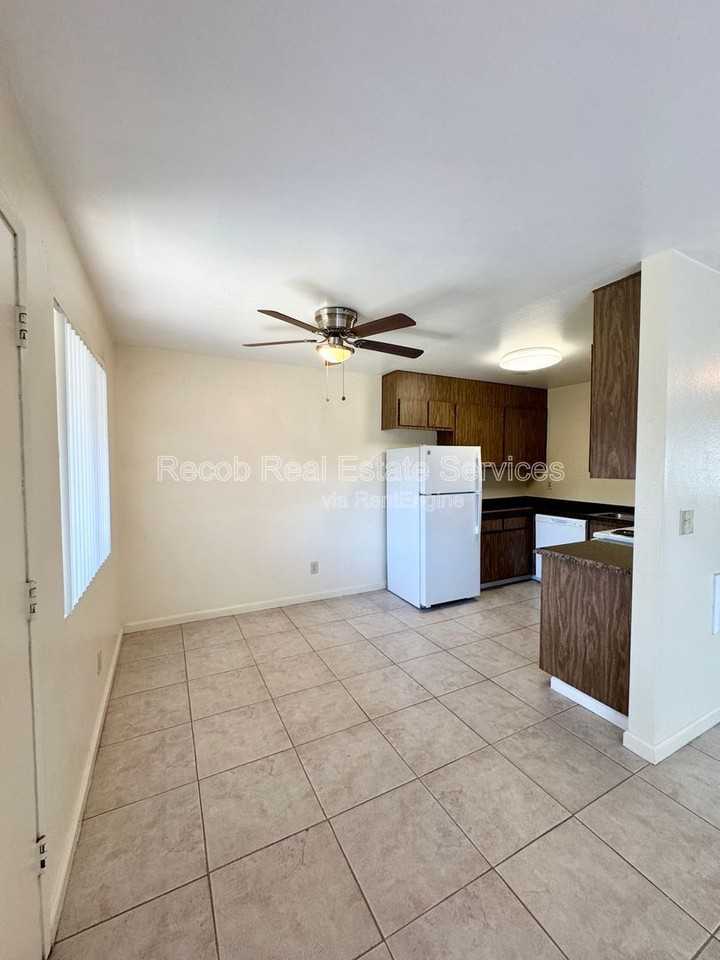 716 Broadway #22 - Photo 3 of 23