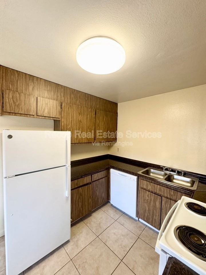 716 Broadway #22 - Photo 7 of 23