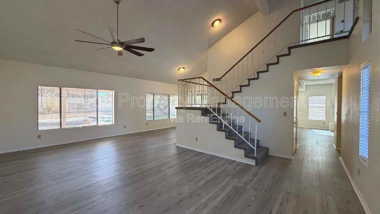 17407 N 56th Pl - Photo 5 of 35