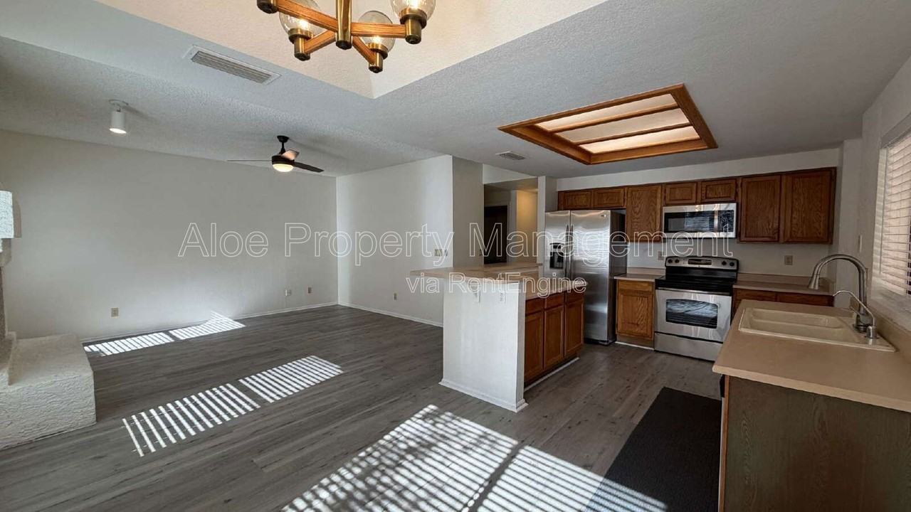 17407 N 56th Pl - Photo 7 of 35