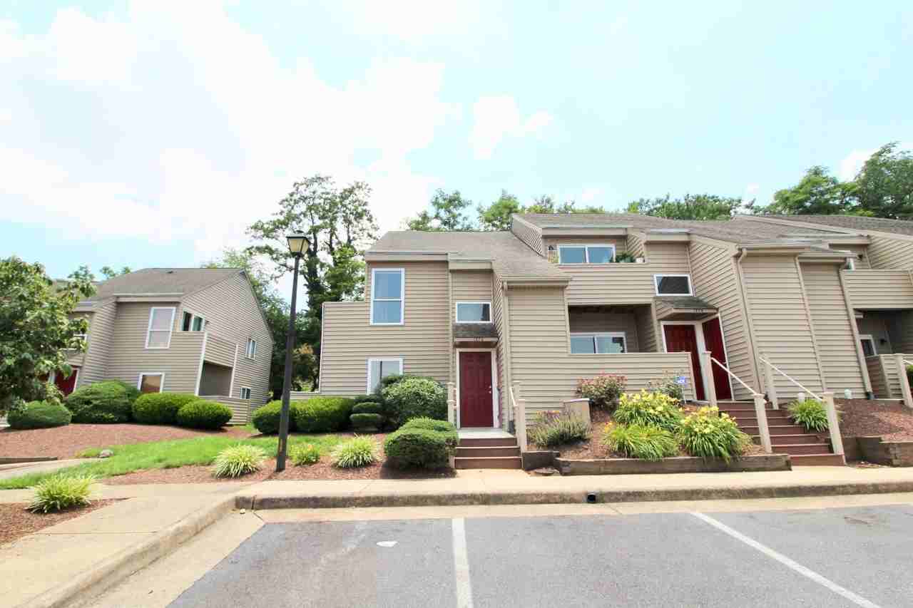 1372 Bradley Dr - Photo 2 of 19