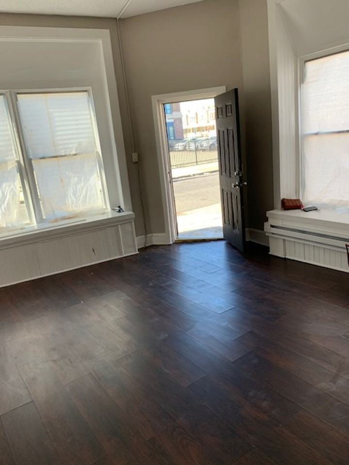 2315 E Ann Street - Photo 2 of 22