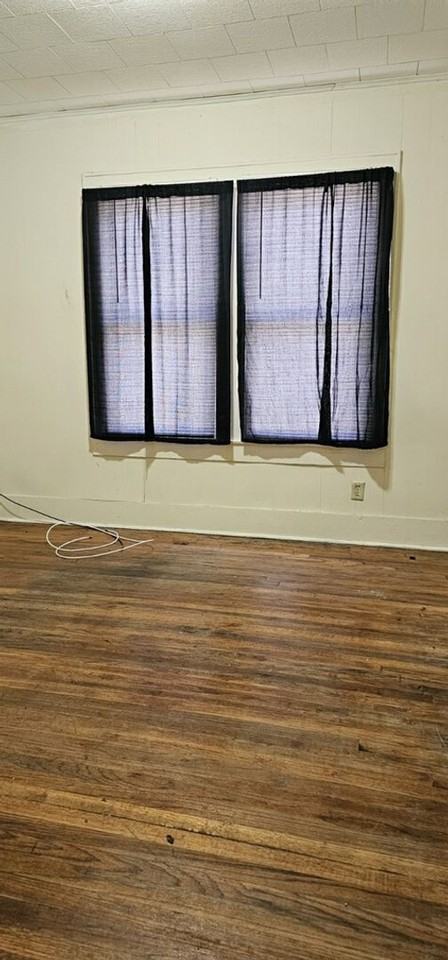 2020 Vance Ave - Photo 4 of 10