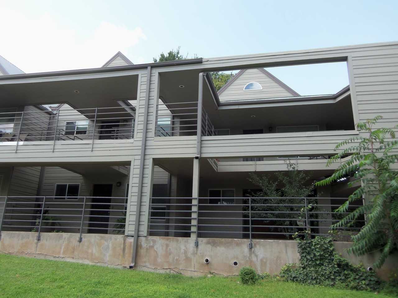 1514 Parker Ln #204 - Photo 5 of 11