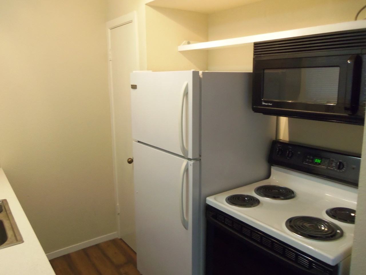 1514 Parker Ln #204 - Photo 6 of 11