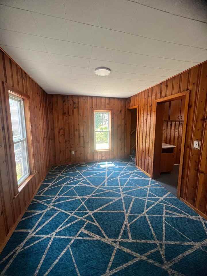 553 E 5th St - Photo 6 of 12