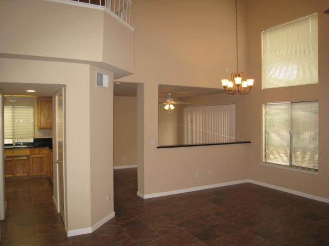 712 Oakvale Way - Photo 5 of 19