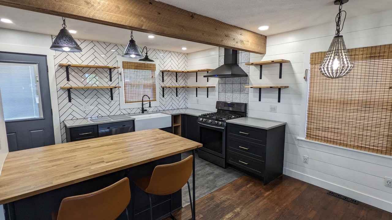 1855 W Stoll Pl - Photo 3 of 23