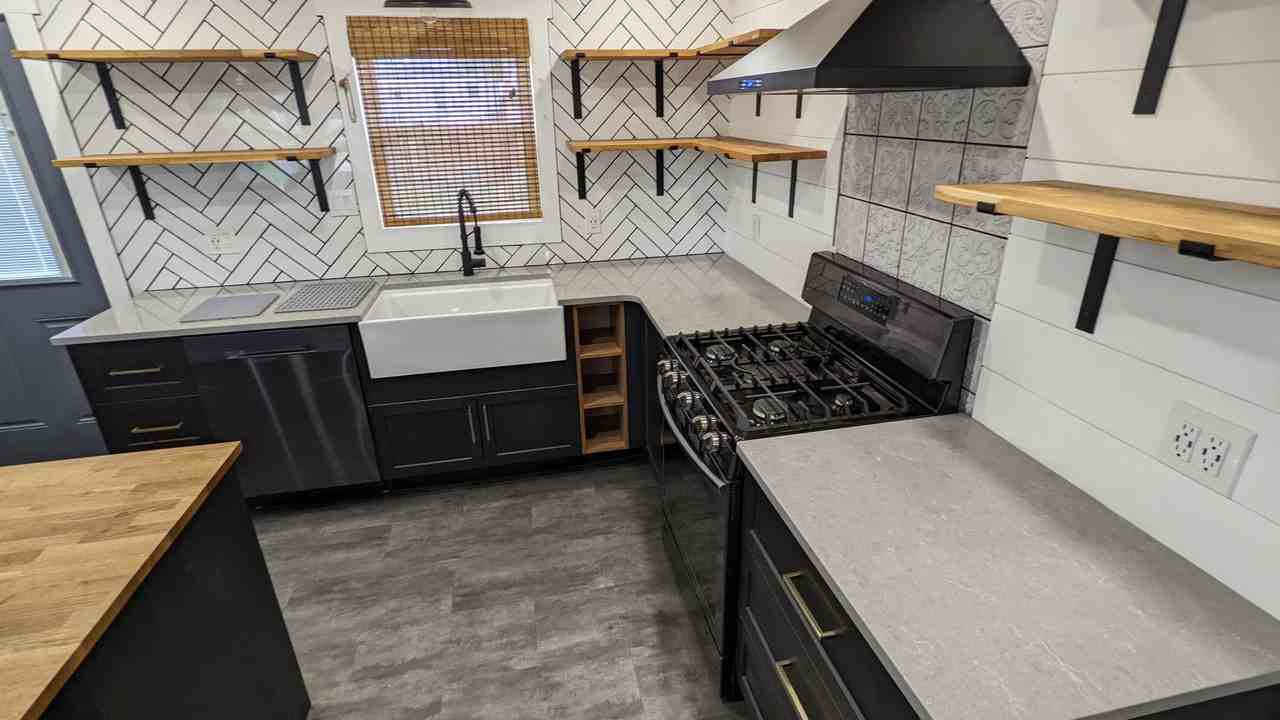 1855 W Stoll Pl - Photo 5 of 23