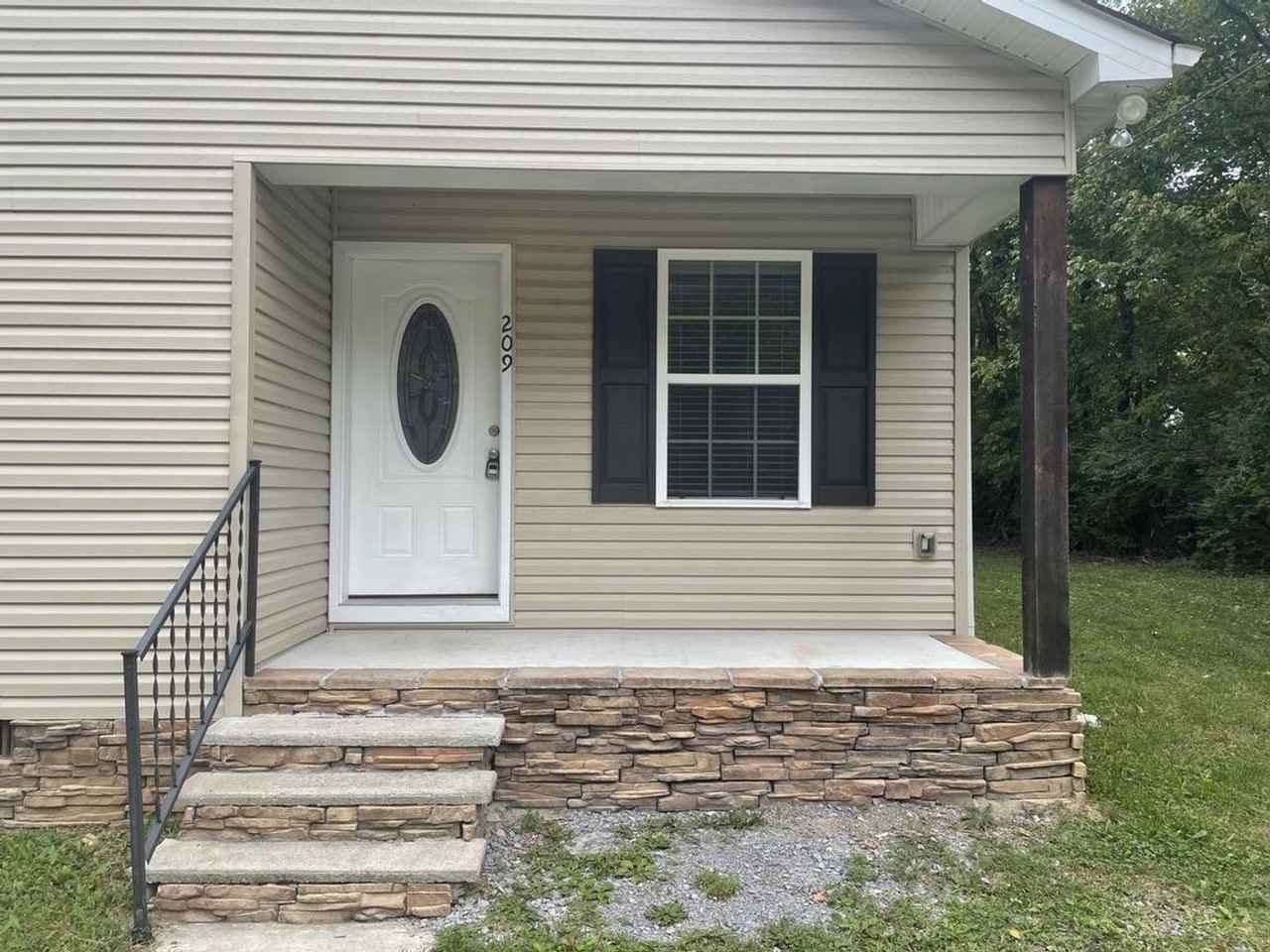 209 Johnson Ln - Photo 2 of 20