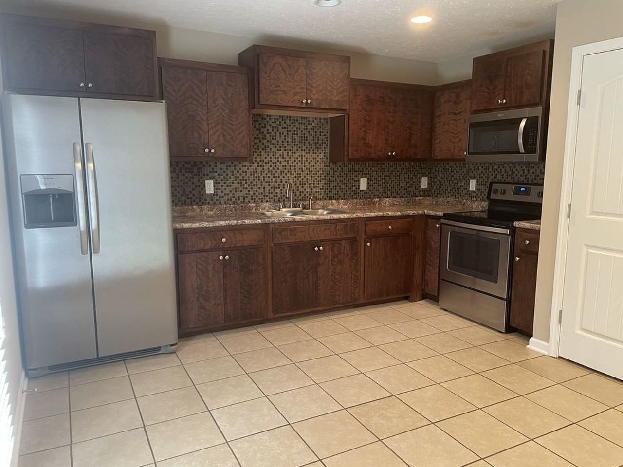 209 Johnson Ln - Photo 6 of 20