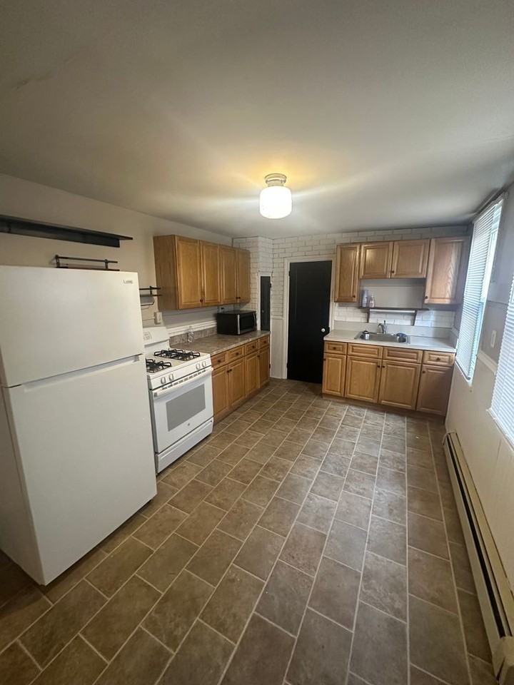 451 Cherry St - Photo 6 of 18