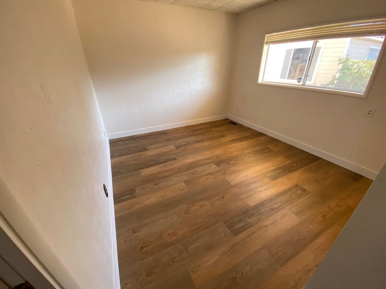 944 Mesa St - Photo 6 of 15