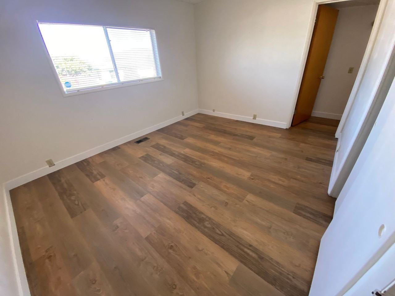 944 Mesa St - Photo 7 of 15