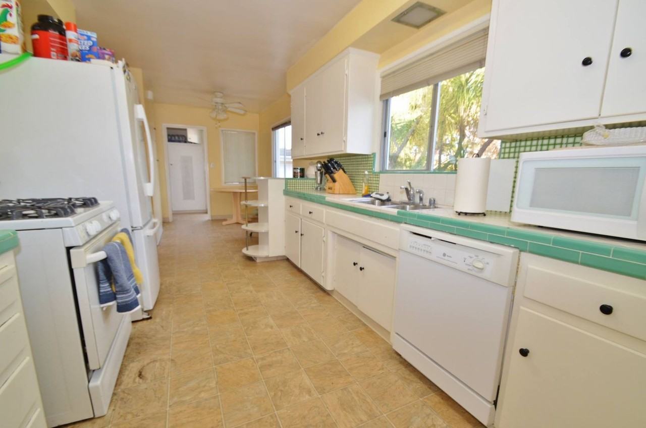 6312 Connie Dr - Photo 5 of 26