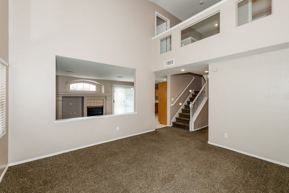 8110 Sundown Vista Ave - Photo 5 of 17