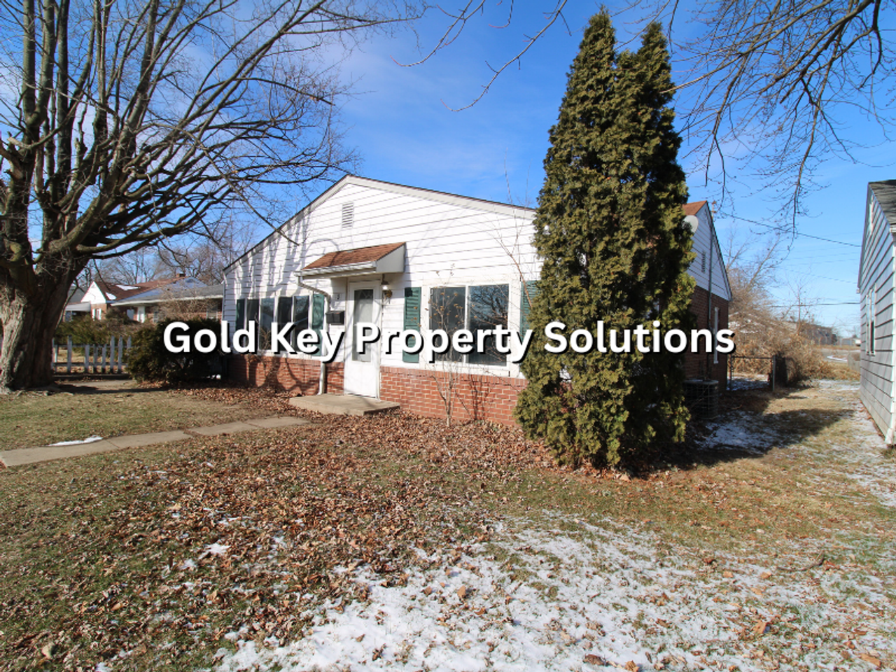 404 W 34th St - Photo 2 of 18