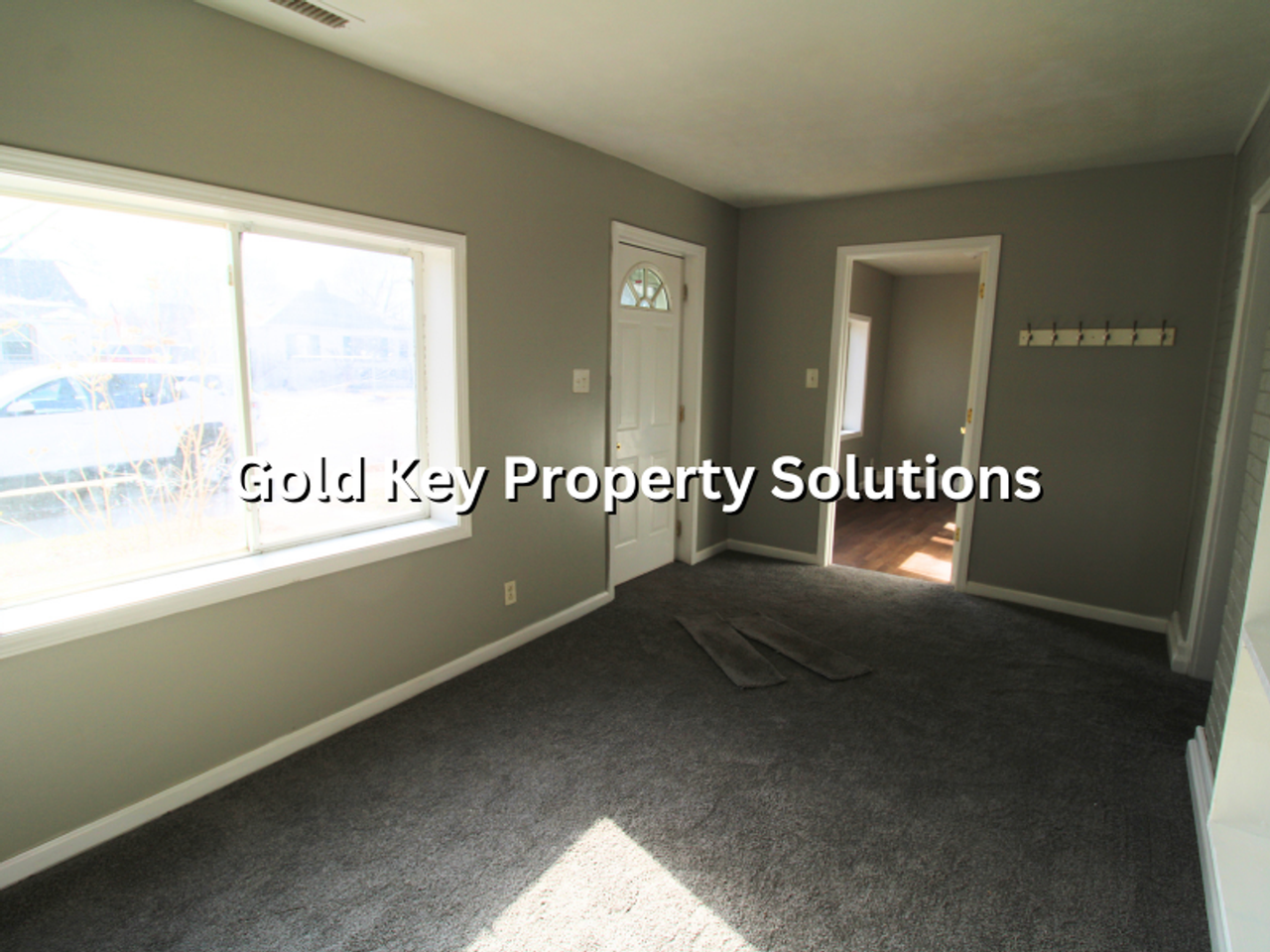 404 W 34th St - Photo 7 of 18