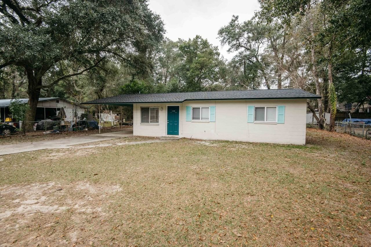3196 N Ridge Rd - Photo 2 of 31
