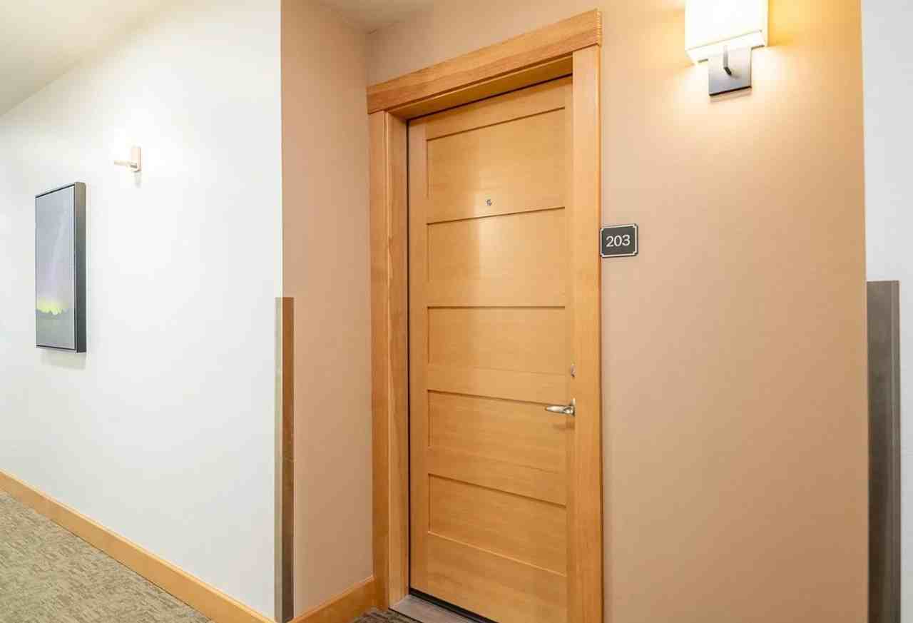 2625 Dearborn St #203 - Photo 3 of 20