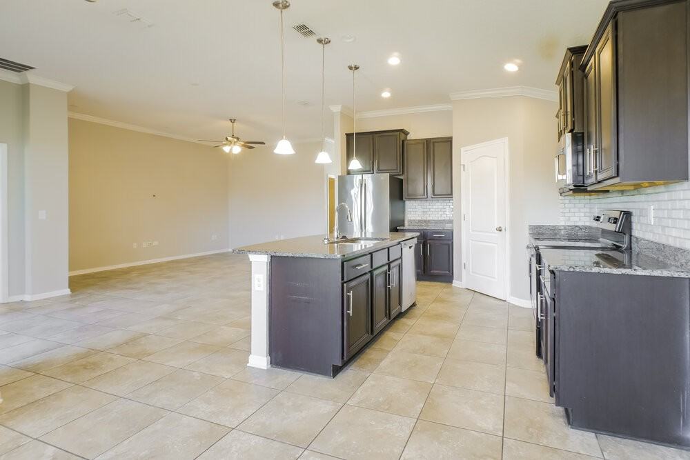 1403 Nochaway Dr - Photo 6 of 16