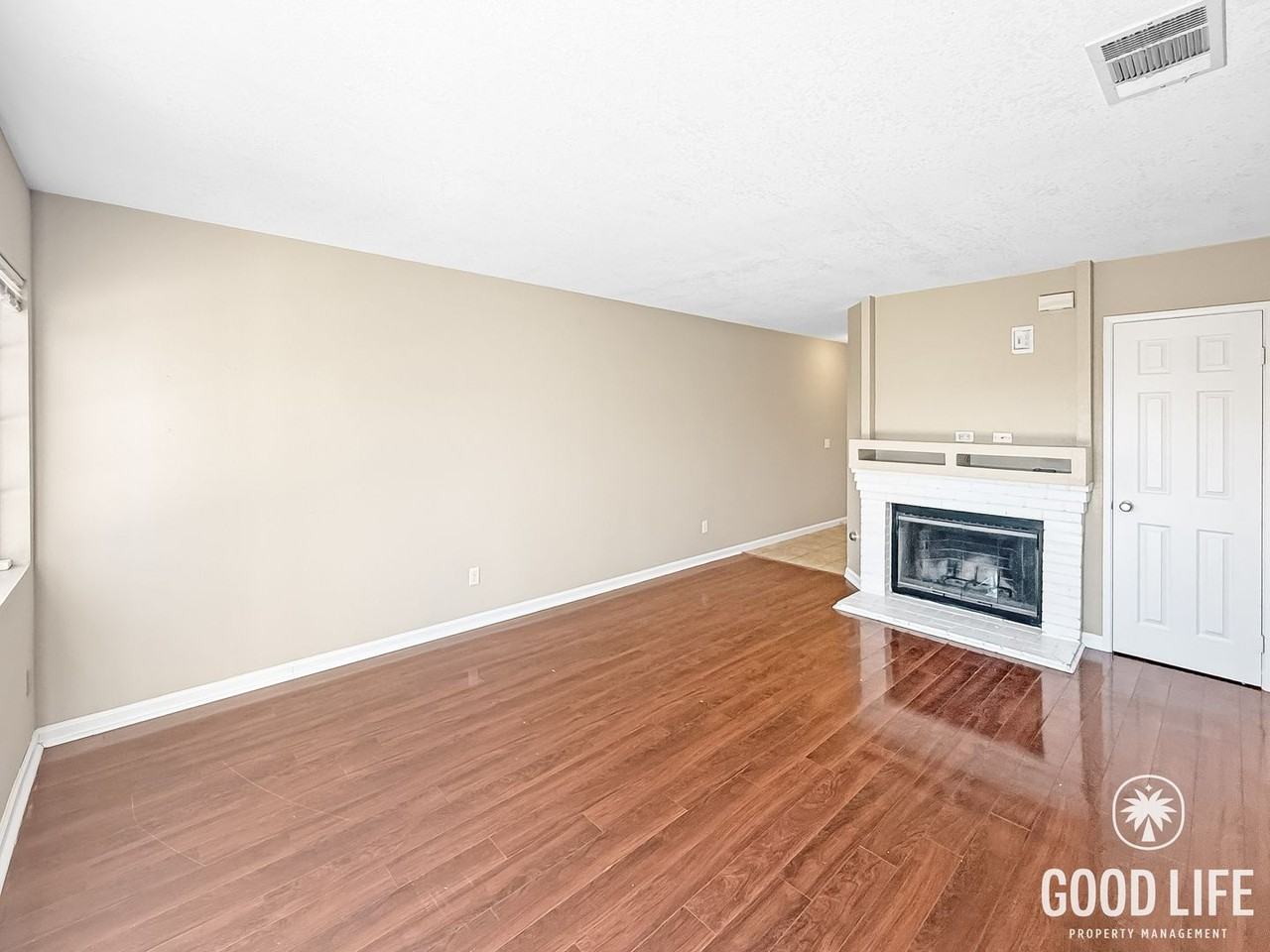 1465 E Lexington Ave #8C - Photo 2 of 19