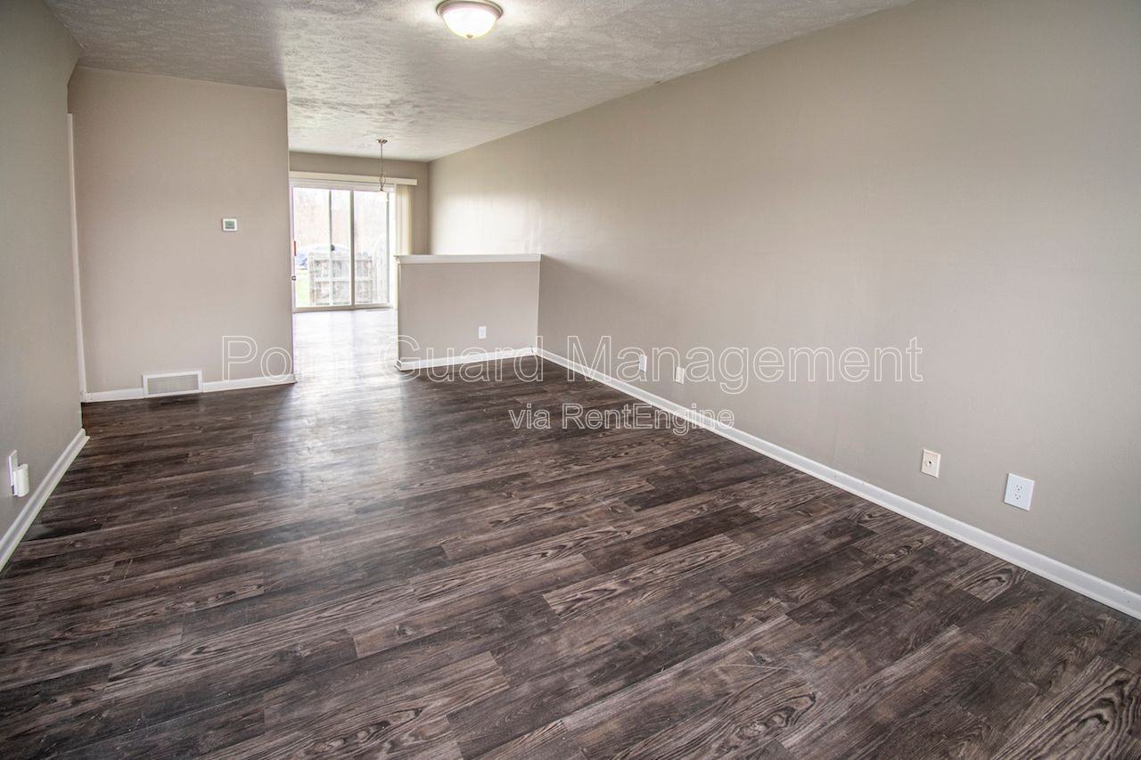 604 Cordes Dr #11 - Photo 2 of 17