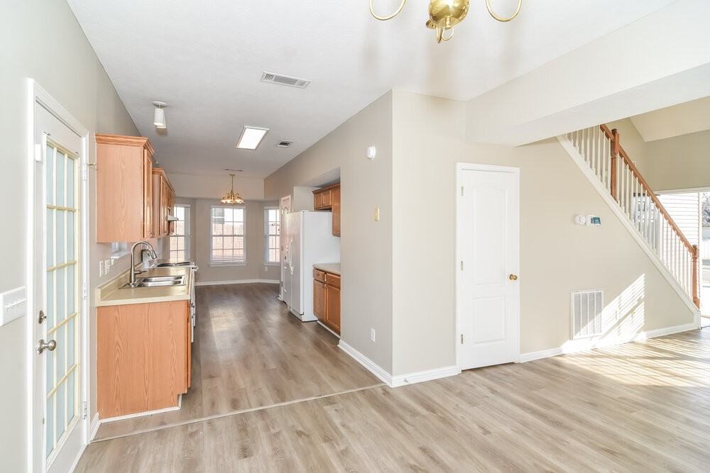 612 Mable Dr - Photo 7 of 17