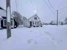 featured image of 5 E Isabella Ave