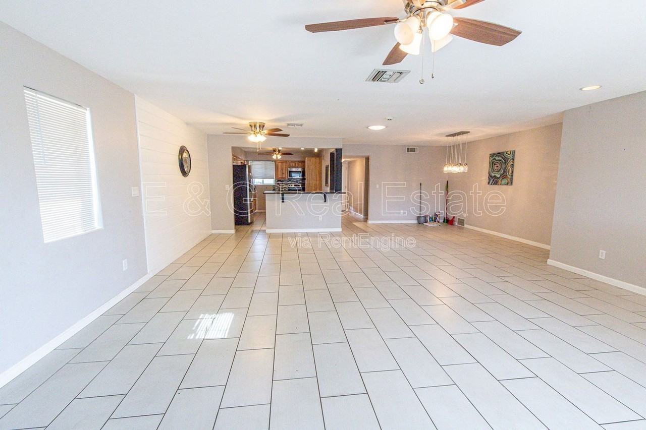 730 E Solana Dr - Photo 6 of 26