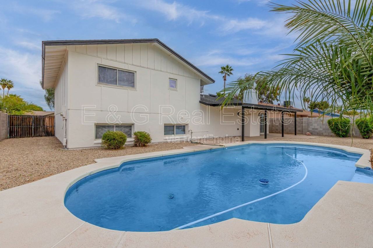 4414 S Newberry Rd - Photo 2 of 25