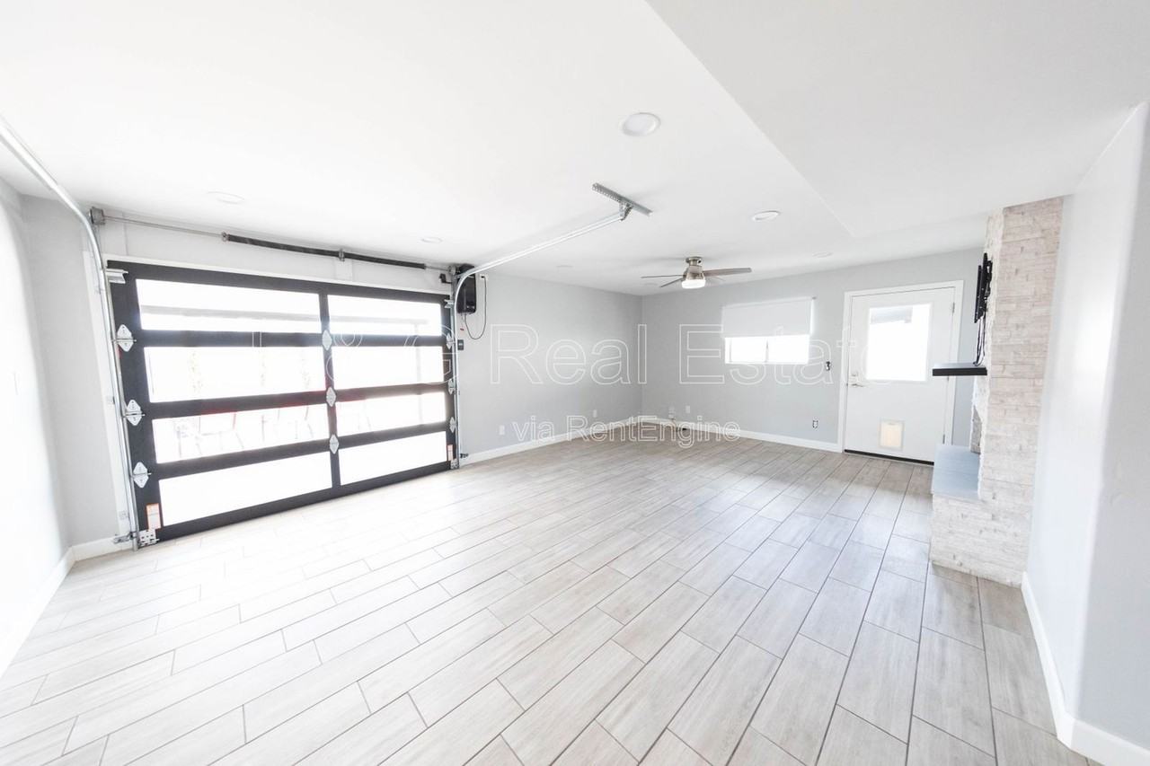 2926 S Dromedary Dr - Photo 7 of 25