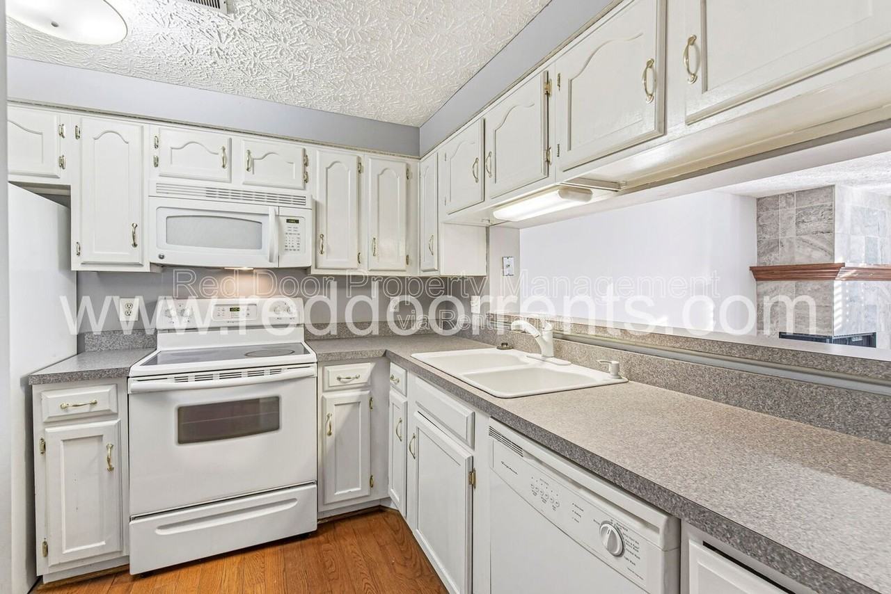 9479 Sandpiper West Dr - Photo 2 of 31