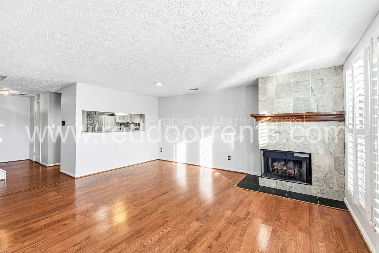 9479 Sandpiper West Dr - Photo 6 of 31