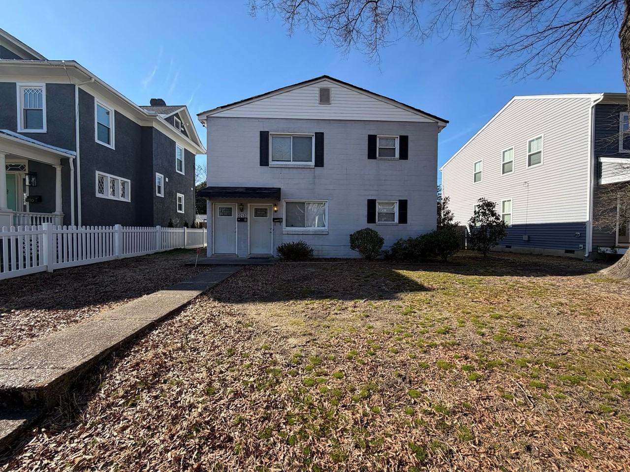 3212 Barton Ave - Photo 2 of 23