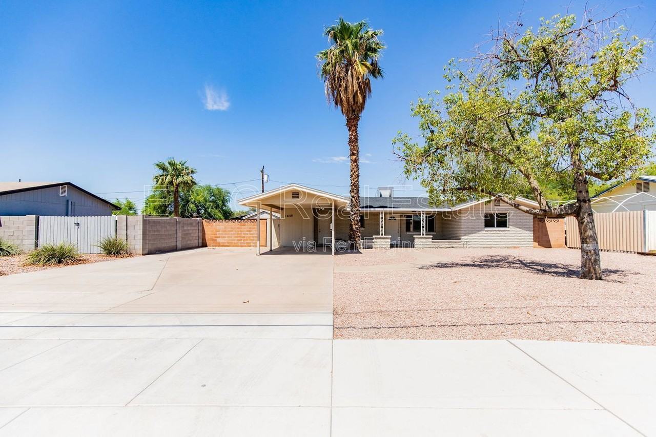 1620 S Hardy Dr - Photo 2 of 22