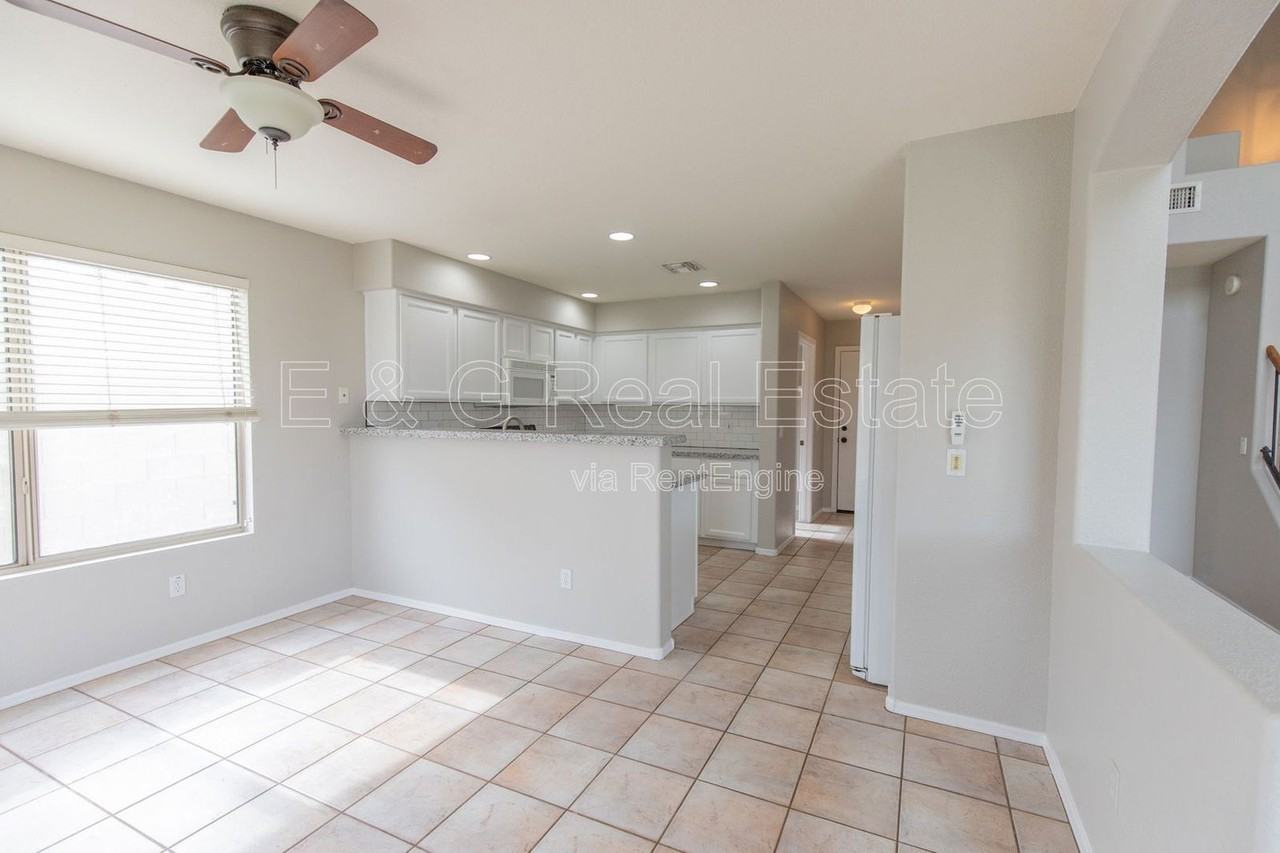 18033 N Skyhawk Dr - Photo 5 of 18