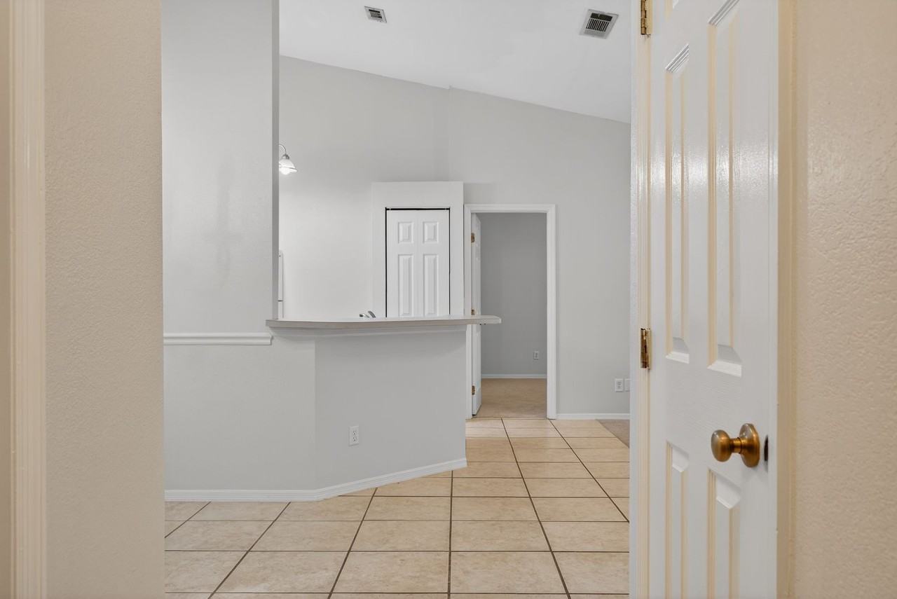 13810 Sutton Park Dr N #237 - Photo 4 of 22